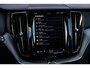 Volvo XC60 2.0 T6 Plug-in hybrid AWD Plus Black Edition | Long Range | Adaptieve Cruise Control | Panoramadak | Stoel en Stuurverwarming | Dodehoek Detectie | 21" |