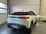 Peugeot 3008 1.2 Hybrid 145 Allure Stoelverwarming Trekhaak 1 Jaar Bovag garantie