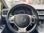 Lexus CT 200h | Parelmoer wit, Parkeersensoren voor + achter, Stoelverwarming, Climate control, Cruise control, Licht + Regensensor