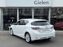 Lexus CT 200h | Parelmoer wit, Parkeersensoren voor + achter, Stoelverwarming, Climate control, Cruise control, Licht + Regensensor