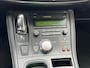 Lexus CT 200h | Parelmoer wit, Parkeersensoren voor + achter, Stoelverwarming, Climate control, Cruise control, Licht + Regensensor