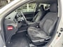 Lexus CT 200h | Parelmoer wit, Parkeersensoren voor + achter, Stoelverwarming, Climate control, Cruise control, Licht + Regensensor