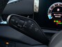 Volkswagen T-Roc Life First Edition | 'App-Connect' draadloze smartphone integratie | Automatische afstandsregeling (Adaptive Cruise Control) | Buitenspiegels elektrisch instel-, verwarm- en inklapbaar