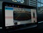 Volkswagen T-Roc Life First Edition | 'App-Connect' draadloze smartphone integratie | Automatische afstandsregeling (Adaptive Cruise Control) | Buitenspiegels elektrisch instel-, verwarm- en inklapbaar