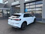 Volkswagen T-Roc Life First Edition | 'App-Connect' draadloze smartphone integratie | Automatische afstandsregeling (Adaptive Cruise Control) | Buitenspiegels elektrisch instel-, verwarm- en inklapbaar