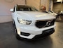 Volvo XC40 1.5 T2 Momentum Core Automaat Carplay Camera 1 Jaar Bovag garantie