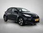 Toyota Yaris 1.5 Hybrid Dynamic Comfort Pack | BTW voertuig | Stoel+Stuurverwarming | Dodehoek detectie | Parkeersensoren voor+achter | Climate Control | Cruise Control Adaptive | Achteruitrijcamera |