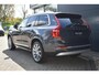 Volvo XC90 T8 Recharge AWD Inscription | Panoramadak | Verwarmbare voorstoelen met massagefunctie en ventilatie | Premium audio by Bowers & Wilkins | Verwarmbare voorruit en stuurwiel | Adaptieve cruise control | 21 inch velgen