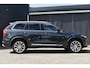 Volvo XC90 T8 Recharge AWD Inscription | Panoramadak | Verwarmbare voorstoelen met massagefunctie en ventilatie | Premium audio by Bowers & Wilkins | Verwarmbare voorruit en stuurwiel | Adaptieve cruise control | 21 inch velgen