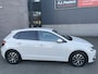 Volkswagen Polo 1.0 TSI Life Edition Achteruitrijcamera - Parkeersensoren - Apple carplay - Airco - Cruise control - Led verlichting - Licht metalen velgen 15 inch - Radio - Rijstrooksensor - Start/stop systeem - Stuur multifunc