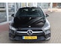 Mercedes-Benz A-klasse Limousine A250e 218PK AUTOMAAT(8) ADVANTAGE Navi | Camera | Widescreen | Led | Dab | Half Leer | 17 Inch Lm | Pdc v+a |