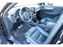 Volvo XC40 T4 Recharge R-Design | Verwarmbare voorstoelen en stuurwiel | Adaptieve cruise control | Apple carplay/Android auto | Parkeercamera achter | Verkeersensor voor + achter | 19 inch Lichtmetalen velgen