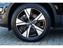 Volvo XC40 T4 Recharge R-Design | Verwarmbare voorstoelen en stuurwiel | Adaptieve cruise control | Apple carplay/Android auto | Parkeercamera achter | Verkeersensor voor + achter | 19 inch Lichtmetalen velgen