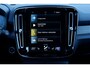 Volvo XC40 T4 Recharge R-Design | Verwarmbare voorstoelen en stuurwiel | Adaptieve cruise control | Apple carplay/Android auto | Parkeercamera achter | Verkeersensor voor + achter | 19 inch Lichtmetalen velgen