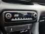 Toyota Yaris 1.5 Hybrid 115 Dynamic | Climate control | Winterpakket | Lichtmetalen velgen |