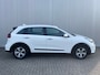 Kia Niro Hybrid 1.6 GDi DynamicLine Navigatie, Climate Control, Cruise Control, Afn.Trekhaak, Achteruitrijcamera