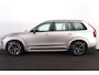 Volvo XC90 T8 Recharge AWD Ultra Dark - Luchtvering - Panorama/schuifdak - IntelliSafe Assist & Surround - 360º Camera - Bowers & Wilkins audio - Adaptieve LED koplampen - Verwarmde voorstoelen, stuur & achterbank - Parkeersensoren voor & achter - Elektr. bedienb. voorstoelen met geheugen - Geventileerde voorstoelen - Head up display - Draadloze tel. lader - Elektr. inklapbare trekhaak - 21' LMV