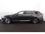 Volvo V90 T6 Recharge AWD Plus Bright - Panorama/schuifdak - IntelliSafe Assist & Surround - Harman/Kardon audio - Adaptieve LED koplampen - Parkeercamera achter - Verwarmde voorstoelen, stuur & achterbank - Parkeersensoren voor & achter - Elektr. bedienb. voorstoelen met geheugen - Extra getint glas - Elektr. inklapbare trekhaak - 19' LMV