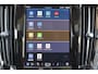 Volvo V90 T6 Recharge AWD Plus Bright - Panorama/schuifdak - IntelliSafe Assist & Surround - Harman/Kardon audio - Adaptieve LED koplampen - Parkeercamera achter - Verwarmde voorstoelen, stuur & achterbank - Parkeersensoren voor & achter - Elektr. bedienb. voorstoelen met geheugen - Extra getint glas - Elektr. inklapbare trekhaak - 19' LMV