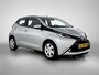 Toyota Aygo 1.0 VVT-i x-play | Navigatie | Airconditioning | Mistlampen voor | Metallic lak | Leseman opg 3-3