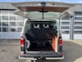 Volkswagen Transporter Kombi 2.0 TDI L1H1 BTW EN BPM VRIJ!! Euro 6 Airco Cruise controle 8-Persoons Automaat Parkeersensoren voor en achter Telefoonverbinding Ex overheid! 1e eigenaar Personenbus Groepsvervoer Taxi Combi Tourer