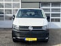 Volkswagen Transporter Kombi 2.0 TDI L1H1 BTW EN BPM VRIJ!! Euro 6 Airco Cruise controle 8-Persoons Automaat Parkeersensoren voor en achter Telefoonverbinding Ex overheid! 1e eigenaar Personenbus Groepsvervoer Taxi Combi Tourer