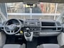 Volkswagen Transporter Kombi 2.0 TDI L1H1 BTW EN BPM VRIJ!! Euro 6 Airco Cruise controle 8-Persoons Automaat Parkeersensoren voor en achter Telefoonverbinding Ex overheid! 1e eigenaar Personenbus Groepsvervoer Taxi Combi Tourer