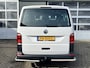Volkswagen Transporter Kombi 2.0 TDI L1H1 BTW EN BPM VRIJ!! Euro 6 Airco Cruise controle 8-Persoons Automaat Parkeersensoren voor en achter Telefoonverbinding Ex overheid! 1e eigenaar Personenbus Groepsvervoer Taxi Combi Tourer