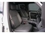 Land Rover Defender 110 2.0 P300e 110 X-Dynamic HSE | HNP € 120.079,- | Trekhaak | Blackpack | Koelvak middenconsole | 22 Inch Gloss Black velgen