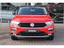 Volkswagen T-Roc 1.5 TSI 150pk DSG Sport | PDC | Navigatie | Apple Carplay | Stoelverwarming | Climate Control