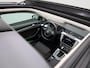 Volkswagen Passat Variant 2.0 TDI Comfortline Business 150 PK | Automaat | Navigatie | Panoramadak | Apple Carplay | Android Auto | Adaptive Cruise Control | LED | Lichtmetalen velgen | Parkeersensoren |