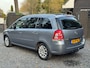 Opel Zafira 2.2 Cosmo Panoramadaken Navigatie Cruise Control Climate Control