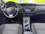 Toyota Auris Touring Sports 1.8 Hybrid Lease van 2de Eig in automaat met panoramadak en navigatie en parkeersensoren en bluetooth