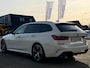 BMW 3-Serie Touring 330i M-SPORT / PANO / LASER / TREKHAAK / MEMORY