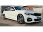 BMW 3-Serie Touring 330i M-SPORT / PANO / LASER / TREKHAAK / MEMORY