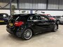 Mercedes-Benz A-klasse 180 Ambition // AMG Line // Cruise // Navi