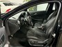 Mercedes-Benz A-klasse 180 Ambition // AMG Line // Cruise // Navi