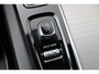 Volvo XC60 T8 Recharge R-Design | Panoramadak | 22 Inch | Trekhaak | 360° Camera | ACC | harman/kardon
