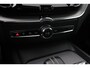 Volvo XC60 T8 Recharge R-Design | Panoramadak | 22 Inch | Trekhaak | 360° Camera | ACC | harman/kardon