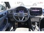Volkswagen T-Roc 1.5 TSI 150pk DSG R-Line | Trekhaak | Camera | Adaptive Cruise | PDC | Apple Carplay | Stoelverwarming