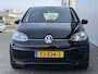 Volkswagen Up! 1.0 BMT move up! Airco/DAB/Bluetooth.