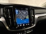 Volvo V60 2.0 B3 Sport 163Pk Automaat (APPLE CARPLAY, LEDER, STUUR/STOELVERWARMING, CAMERA, SPORTSTOELEN, KEYLESS, ELEK ACHTERKLEP, TREKHAAK, NIEUWSTAAT)