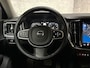Volvo V60 2.0 B3 Sport 163Pk Automaat (APPLE CARPLAY, LEDER, STUUR/STOELVERWARMING, CAMERA, SPORTSTOELEN, KEYLESS, ELEK ACHTERKLEP, TREKHAAK, NIEUWSTAAT)