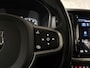Volvo V60 2.0 B3 Sport 163Pk Automaat (APPLE CARPLAY, LEDER, STUUR/STOELVERWARMING, CAMERA, SPORTSTOELEN, KEYLESS, ELEK ACHTERKLEP, TREKHAAK, NIEUWSTAAT)