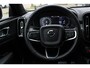 Volvo XC40 T4 Recharge R-Design | Verwarmbare voorstoelen en stuurwiel | Parkeercamera achter | Apple carplay/Android auto | Keyless | Parkeersensor voor + achter |