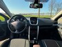 Peugeot 207 1.6 VTi Première RIJKLAARPRIJS MET NIEUWE APK / TREKHAAK / CRUISE / CLIMATE CONTROL / NAVI / TELEFOON / 4 SEIZ. BANDEN