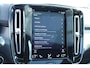 Volvo XC40 T5 Recharge R-Design | Panoramadak | Rondom zichtcamera | Verwarmbare voorstoelen en stuurwiel | Premium audio by Harman Kardon | Parkeersensor voor + achter | Adaptieve cruise control | Keyless