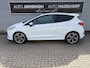 Ford Fiesta 1.0 EcoBoost ST-Line Als Nieuw!!! | Schuif/Kanteldak | Verwarmde Voorruit | B&O Geluidssysteem | RIJKLAARPRIJS INCL 12 MAANDEN GARANTIE EN BEURT