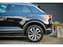 Volkswagen T-Roc 1.5 TSI Style Aut. | ACC | Panoramadak | CarPlay | PDC met camera | Stoelverw. | IQ Led |1e eig. |