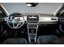 Volkswagen T-Roc 1.5 TSI Style Aut. | ACC | Panoramadak | CarPlay | PDC met camera | Stoelverw. | IQ Led |1e eig. |